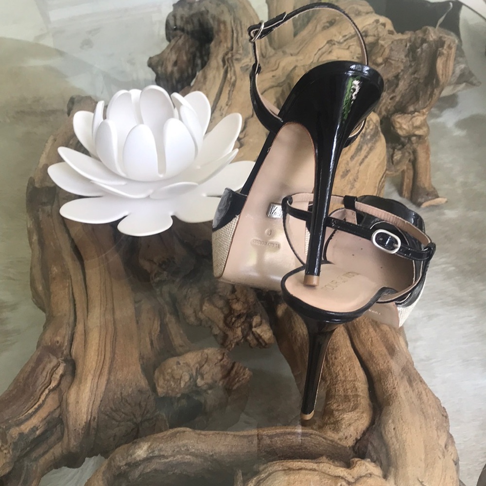 Shoes - Picture 2 of 4